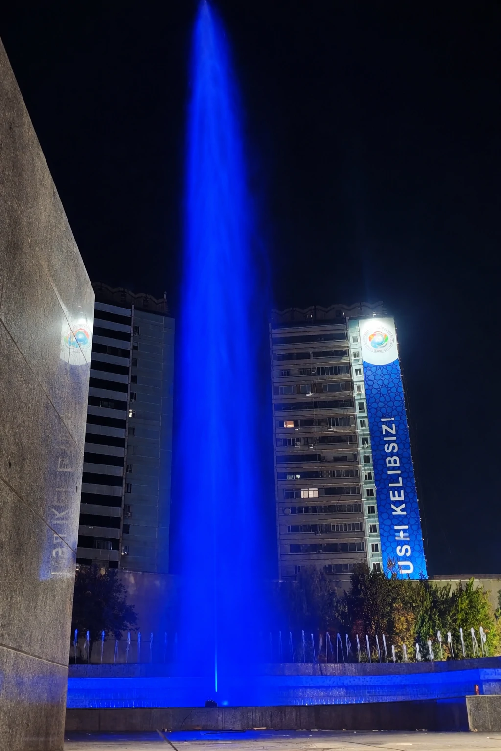 Tashkent municipal fountain project with twin terraced pools