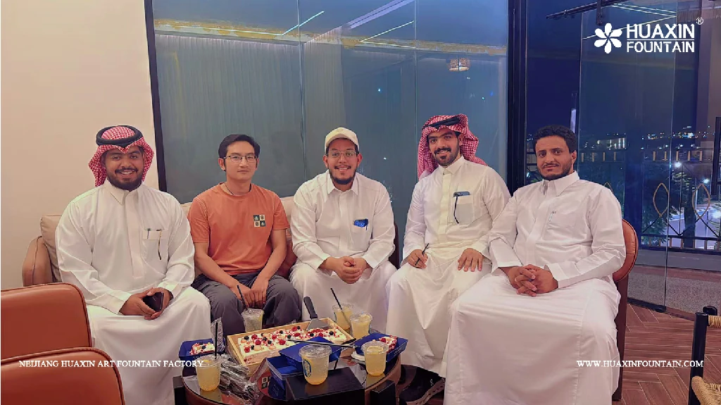 Huaxin Fountain engineer with the client after completing and handing over the Wadi Bin Hashbal fountain at Valley Resort