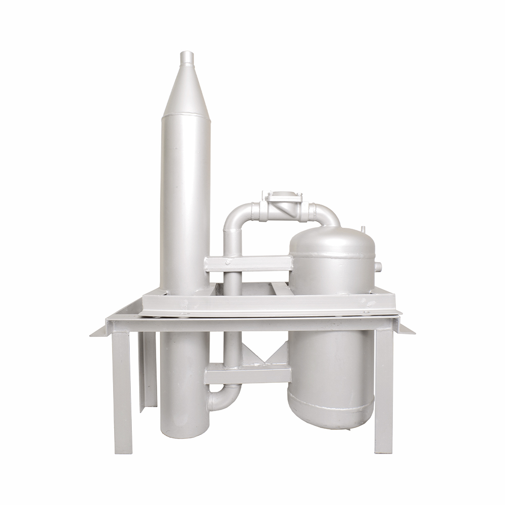 Huaxin compressed-air water cannon with a vertical nozzle and pressure vessel