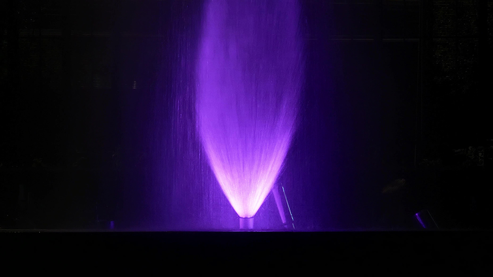 Close-up of a partially narrowed water pattern from a Huaxin integrated variable fountain nozzle